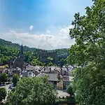 Elegant Castle For 12 Guests Casa vacanze *