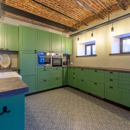 Feriehus Elegant Castle For 12 Guests *