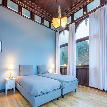 Elegant Castle For 12 Guests Feriehus *