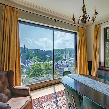 Elegant Castle For 12 Guests *