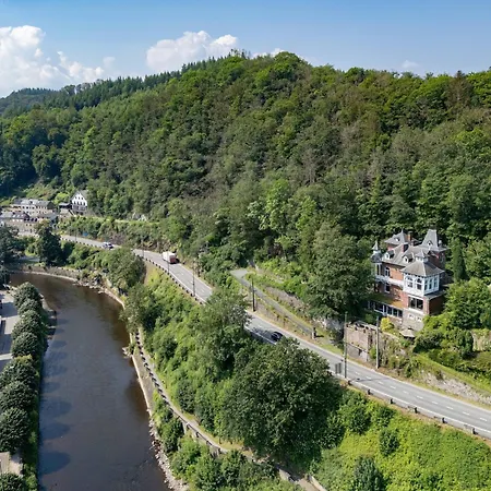 Feriehus Elegant Castle For 12 Guests *