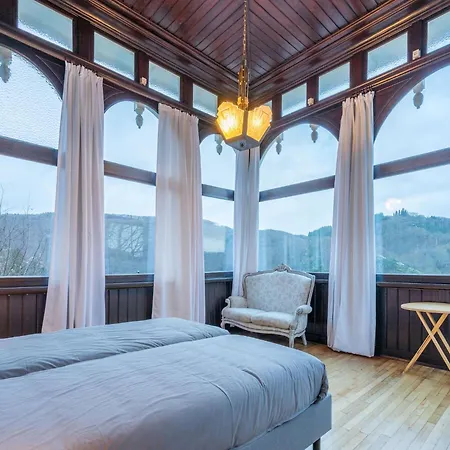 別荘 Elegant Castle For 12 Guests *