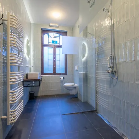 Дом отдыха Elegant Castle For 12 Guests