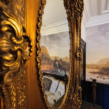Elegant Castle For 12 Guests * Ла-Рош-ан-Арден