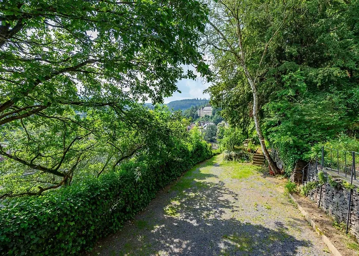 Elegant Castle For 12 Guests