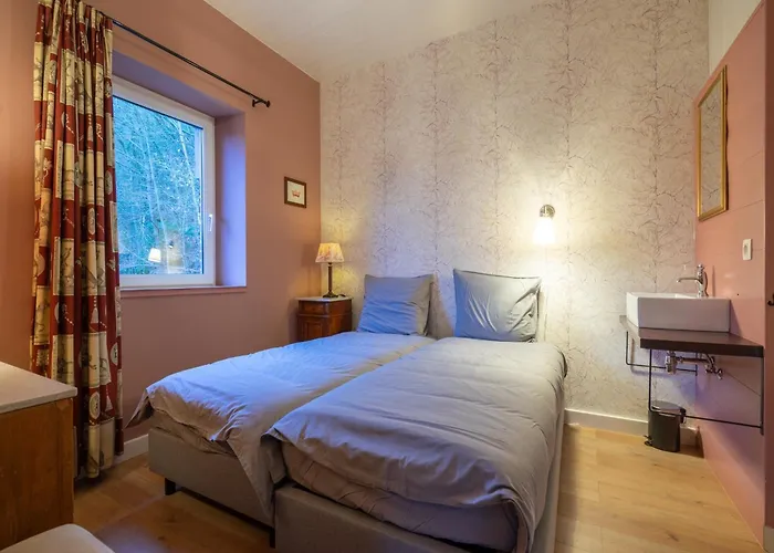 Elegant Castle For 12 Guests * La-Roche-en-Ardenne