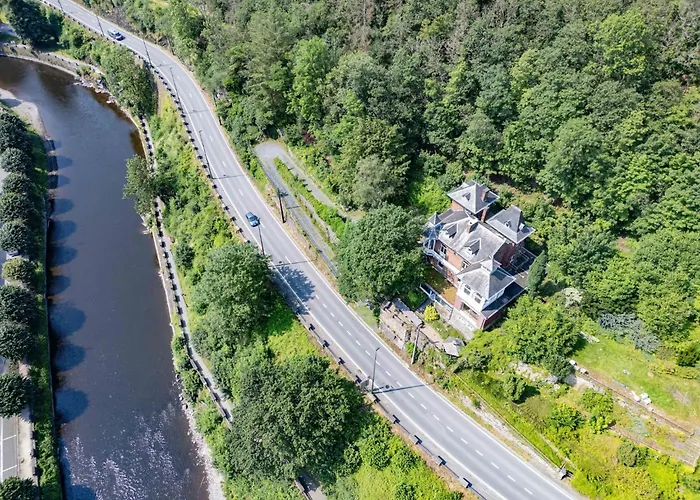 Elegant Castle For 12 Guests