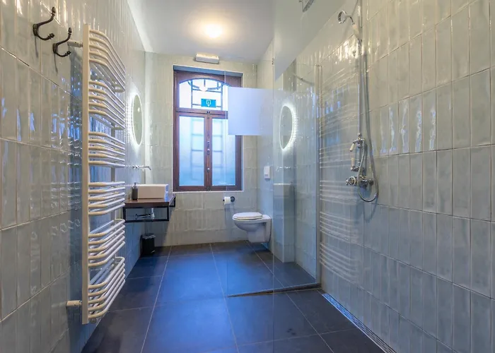 Feriehus Elegant Castle For 12 Guests