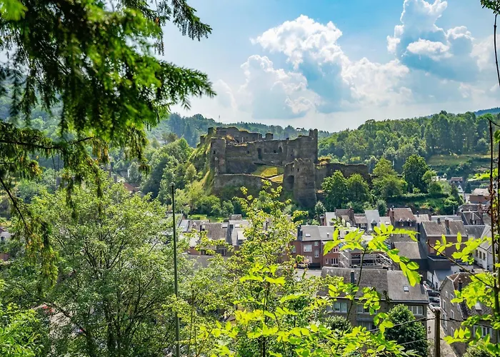Feriehus Elegant Castle For 12 Guests La-Roche-en-Ardenne